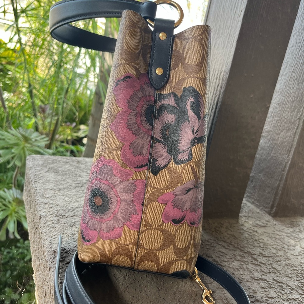 Coach X Kaffe Fassett Town Bucket Floral
Bag   Limited Edition - Picture 6 of 10